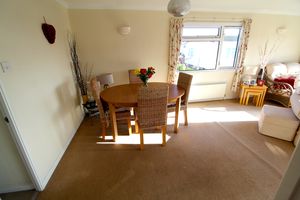 Lounge/Diner- click for photo gallery